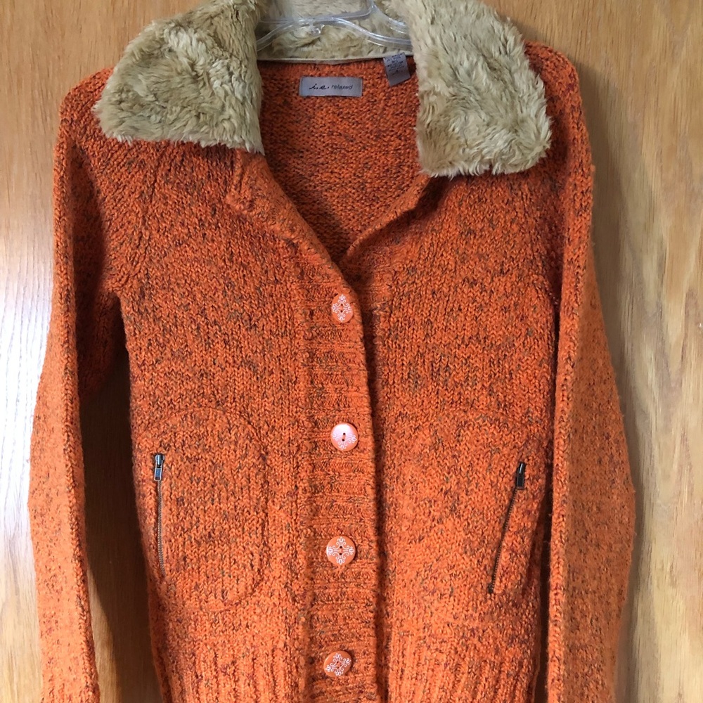 Wool sweater with fur